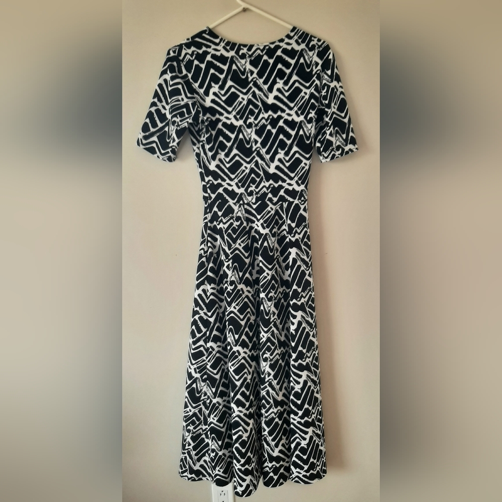 Custom Made Dress - Picture 4 of 4